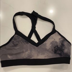 Alo Yoga sports bra